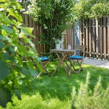 Apartmán Family With Garden *